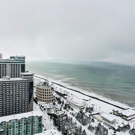 Orbi City Apartments On The Beach Batumi Bagian luar foto