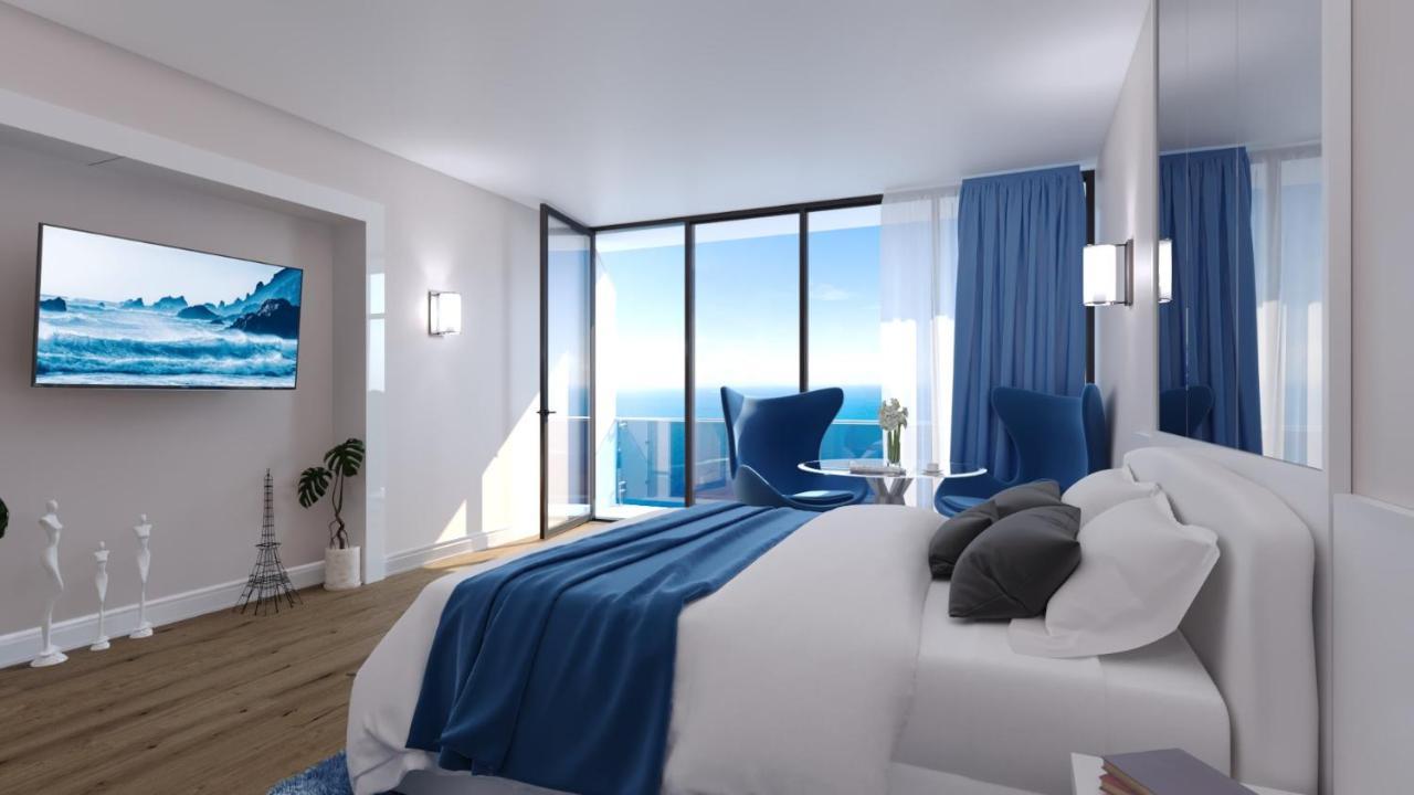 Orbi City Apartments On The Beach Batumi Bagian luar foto