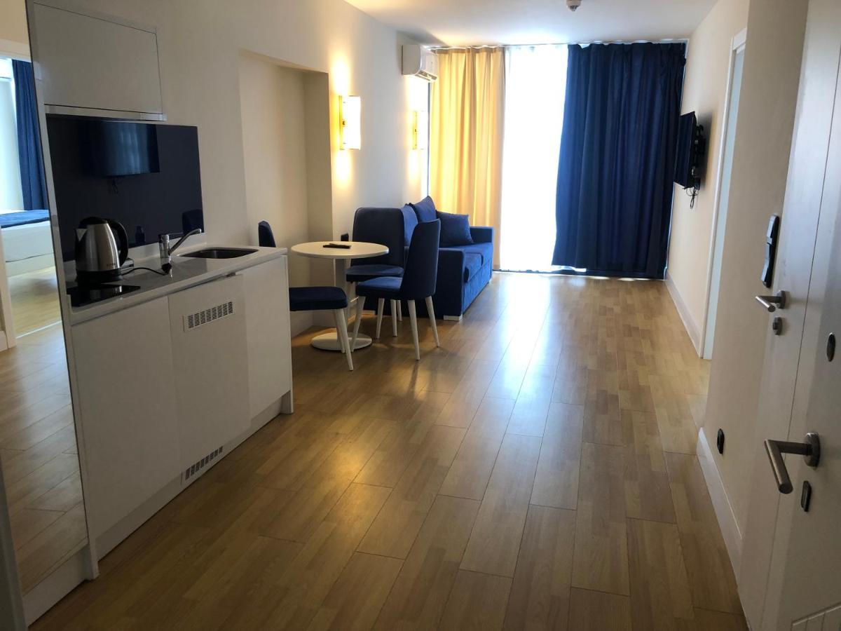 Orbi City Apartments On The Beach Batumi Bagian luar foto