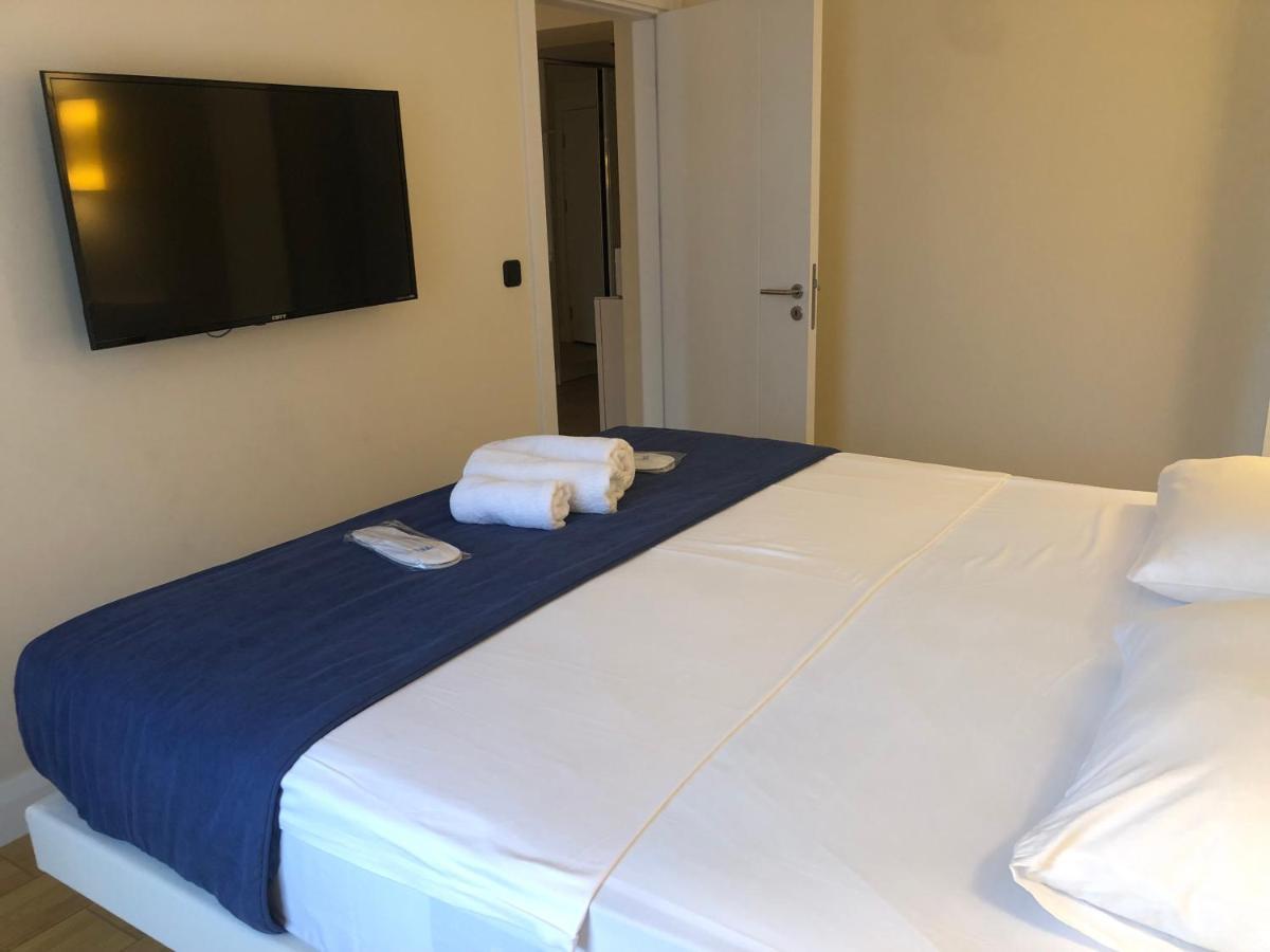 Orbi City Apartments On The Beach Batumi Bagian luar foto