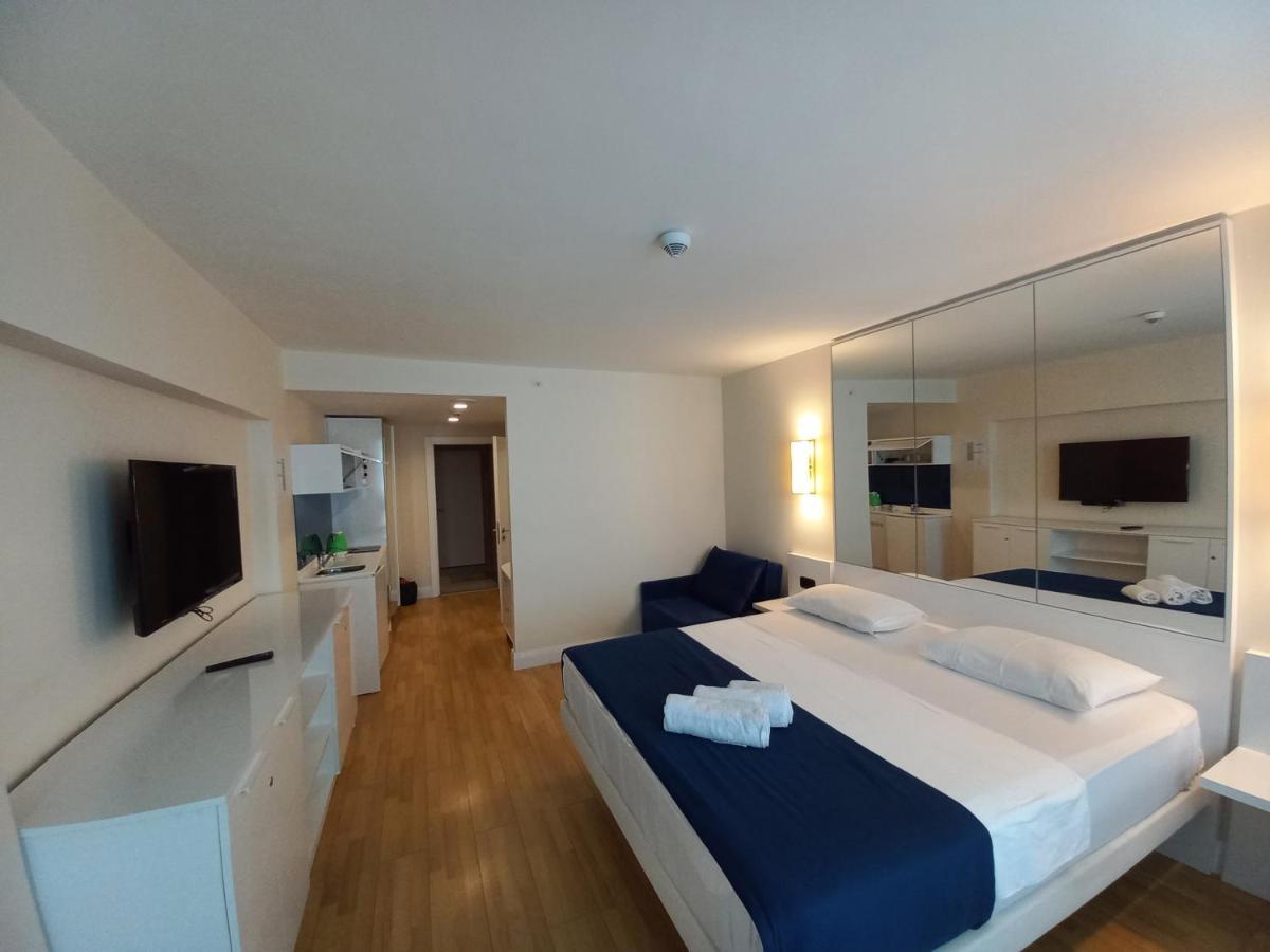Orbi City Apartments On The Beach Batumi Bagian luar foto