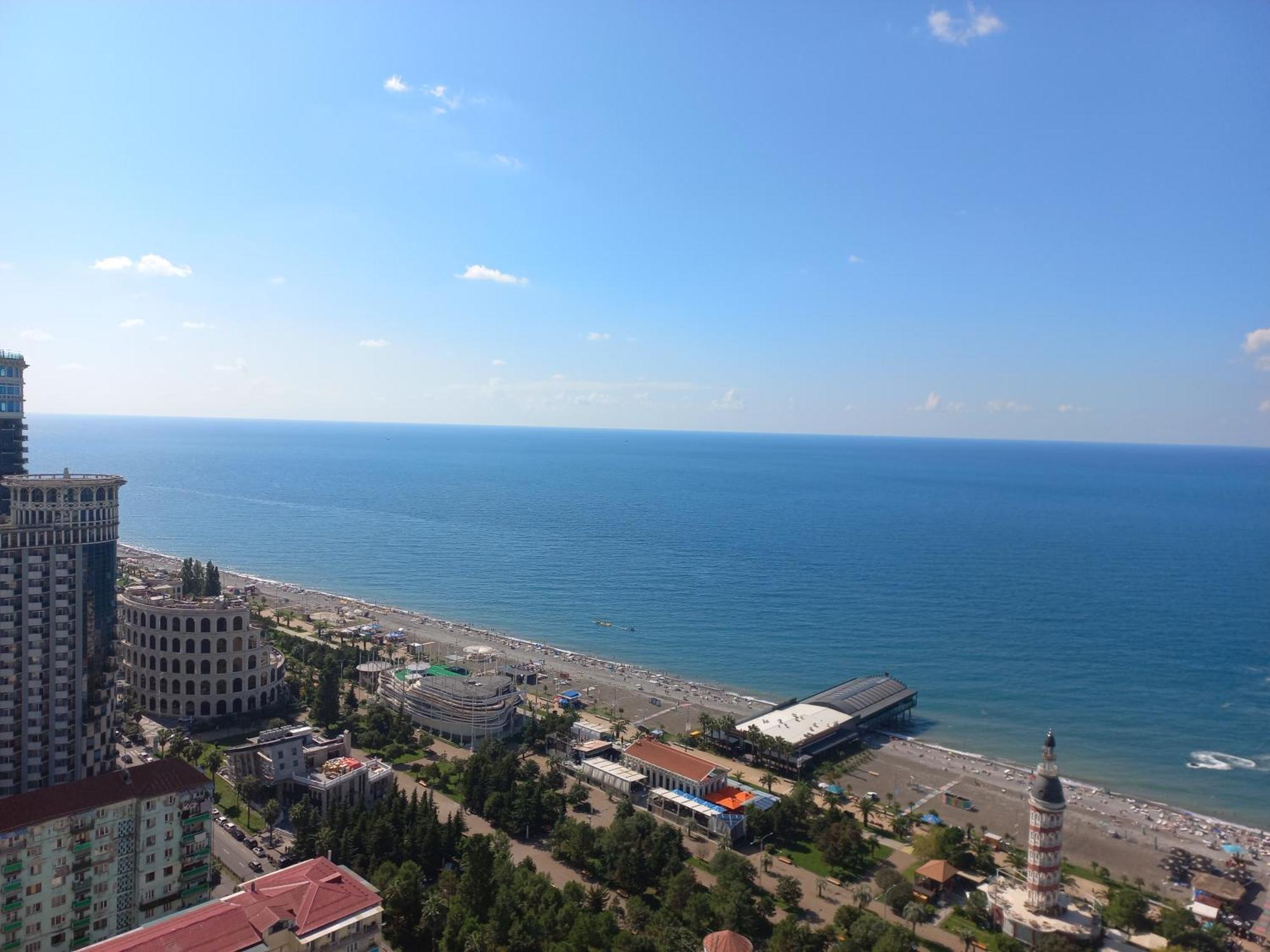 Orbi City Apartments On The Beach Batumi Bagian luar foto