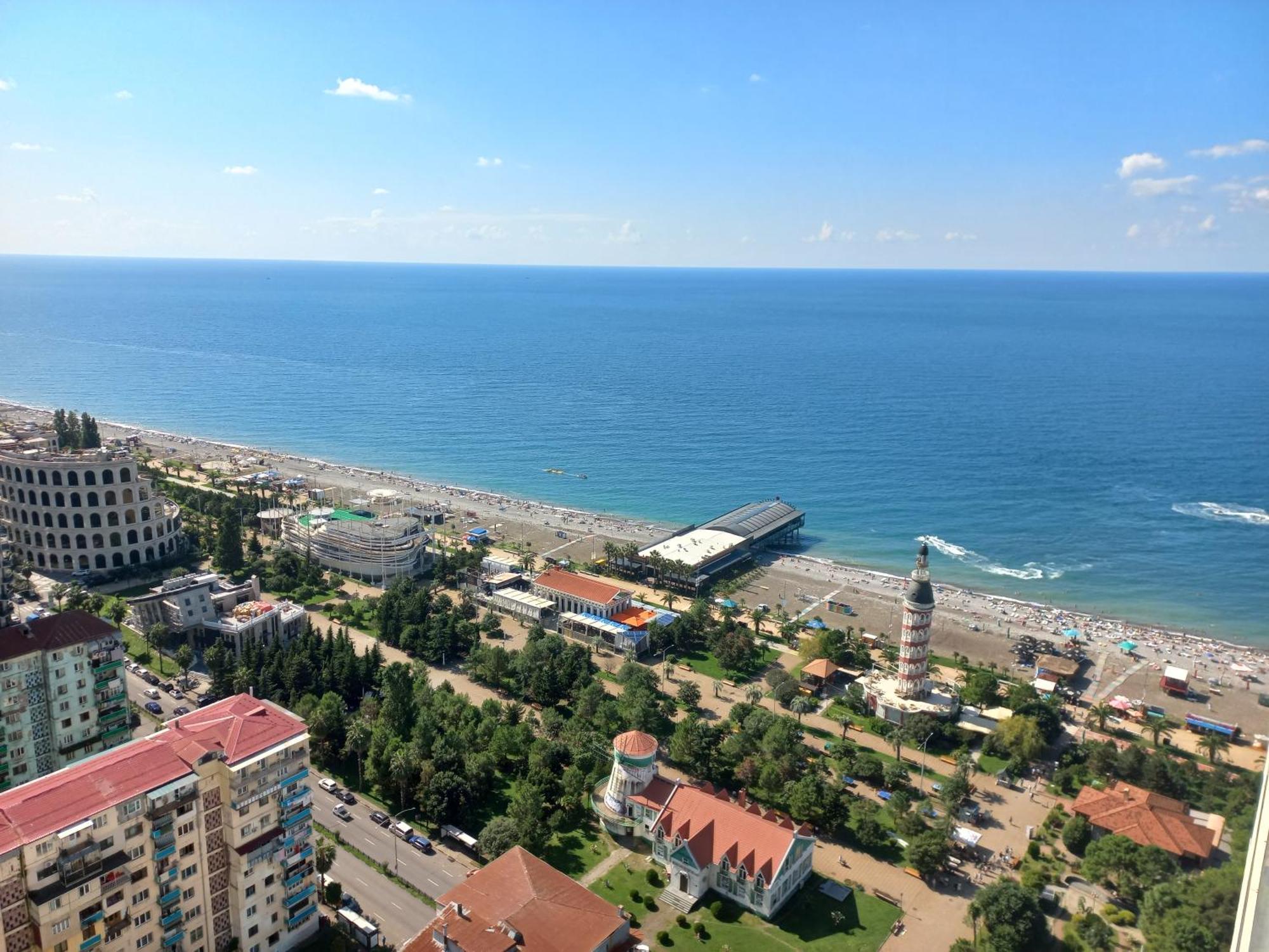 Orbi City Apartments On The Beach Batumi Bagian luar foto