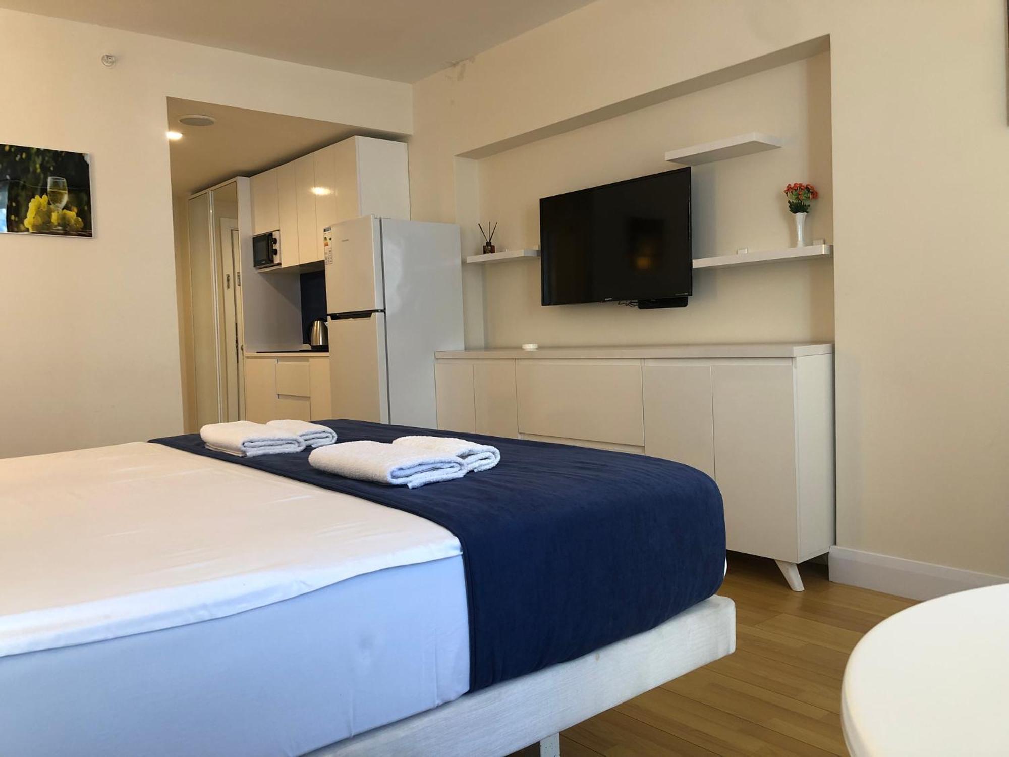 Orbi City Apartments On The Beach Batumi Bagian luar foto