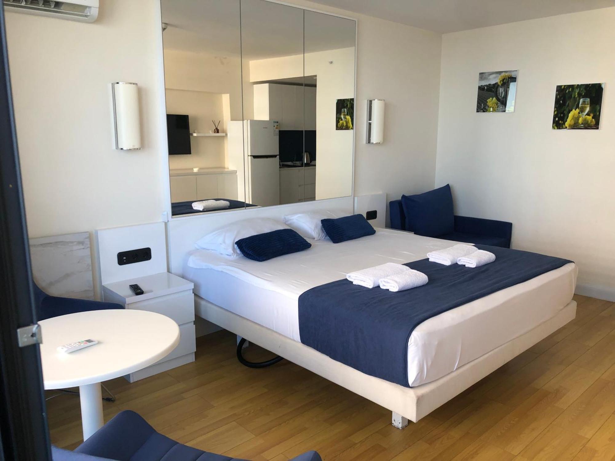 Orbi City Apartments On The Beach Batumi Bagian luar foto