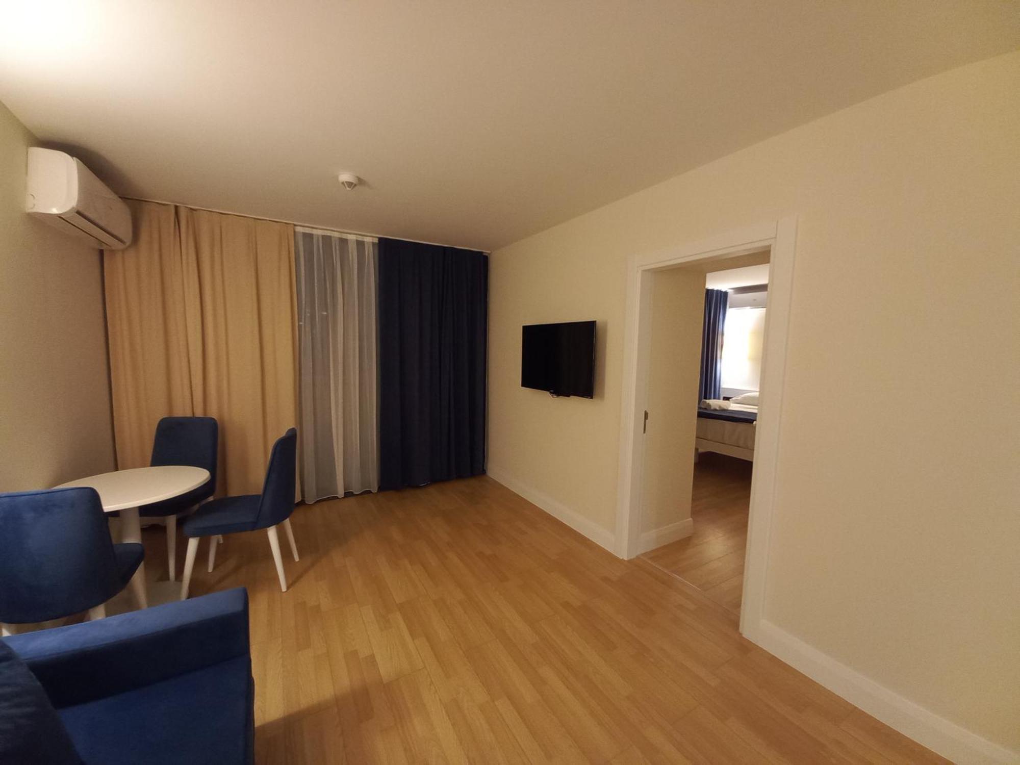 Orbi City Apartments On The Beach Batumi Bagian luar foto