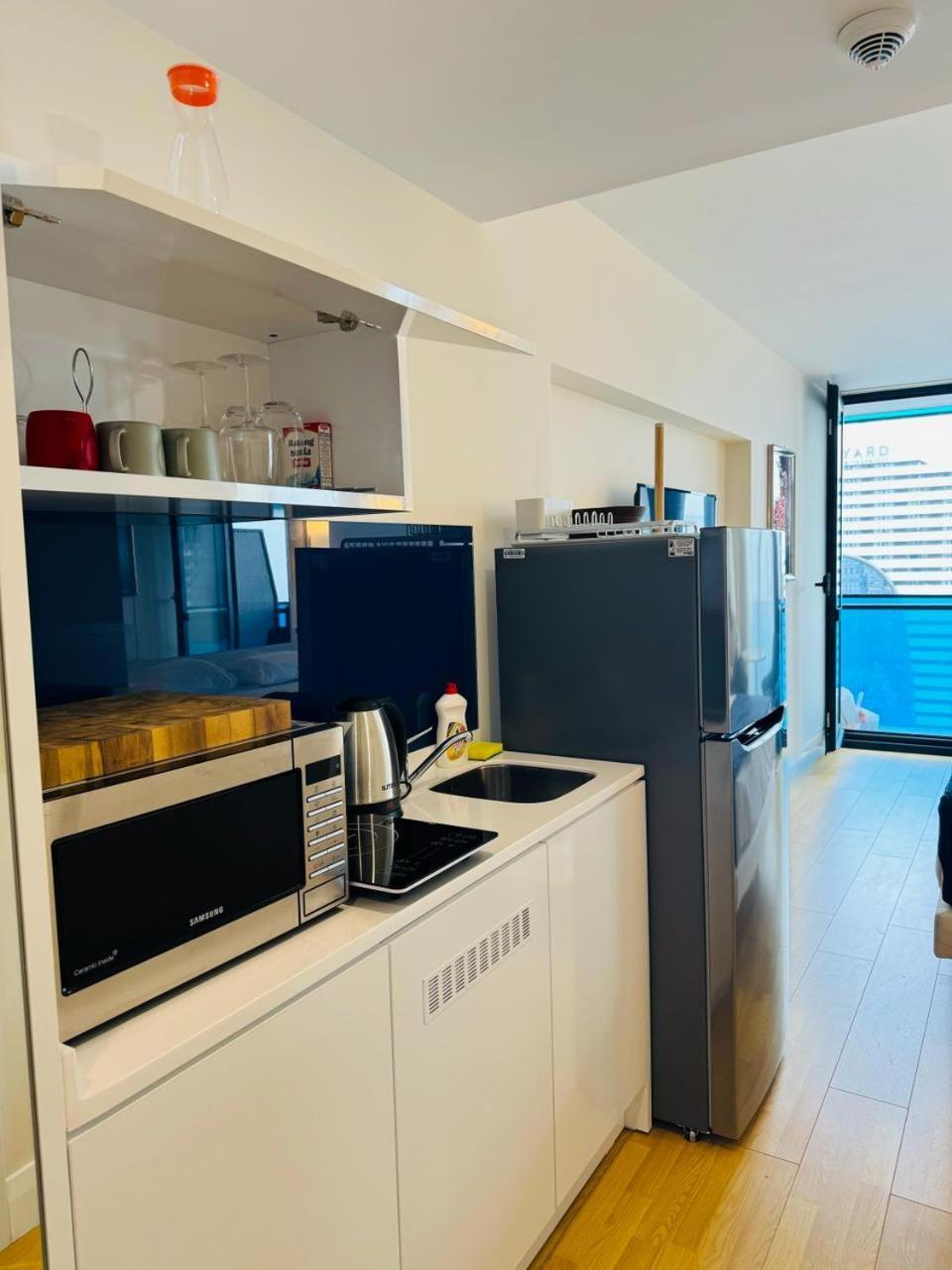 Orbi City Apartments On The Beach Batumi Bagian luar foto