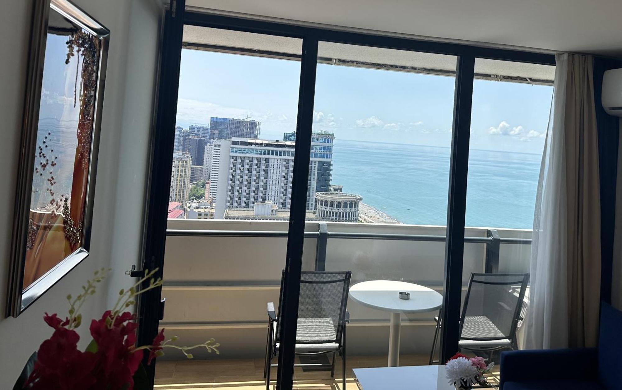 Orbi City Apartments On The Beach Batumi Bagian luar foto